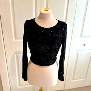 Gorgeous cropped Black Sequins long sleeve top. Z supply. Fully Lined. Size S.